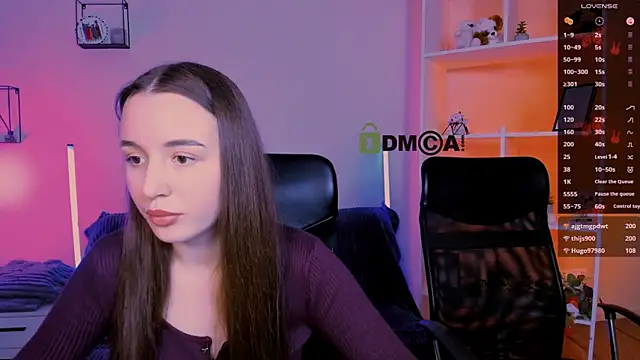 leslie bird online show from 11-24-25, 02:17