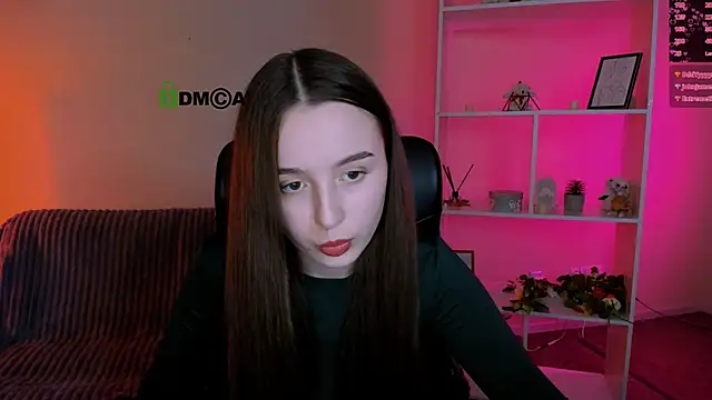 leslie bird online show from 11-28-25, 02:20