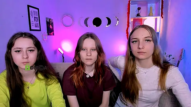 rebecca smile online show from 04-07-26, 12:27