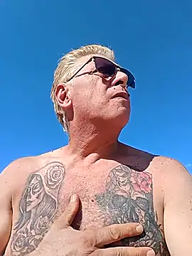 Andyrsdick online show from 10-19-25, 12:28
