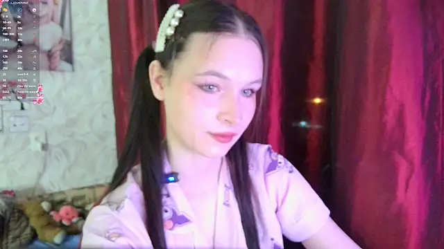 LolaVibe online show from 11-13-25, 07:02