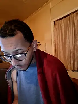 Snapshot of ThrowedWorldWide chatting on 12-04-25, 02:43 ThrowedWorldWide online show from 12-04-25, 02:43