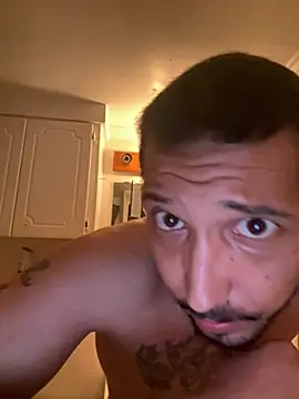 ThrowedWorldWide online show from 04-17-26, 12:46