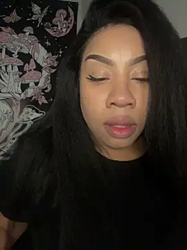 Snapshot of NeliaHexxen chatting on 12-18-25, 01:11 NeliaHexxen online show from 12-18-25, 01:11