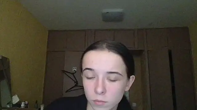 Emilia Light online show from 10-15-25, 09:09