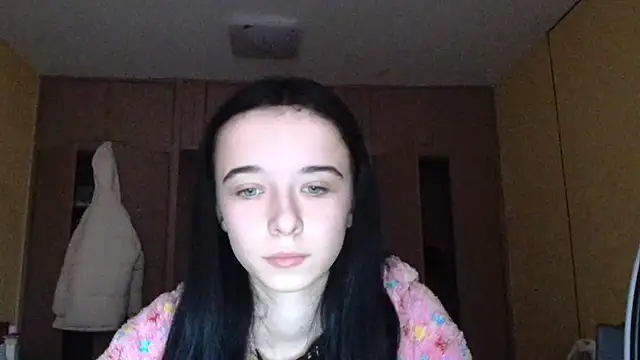 Emilia Light online show from 11-03-25, 06:47