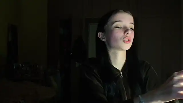 Emilia Light online show from 03-29-26, 06:30