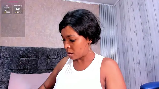 Layla lell online show from 11-13-25, 12:48