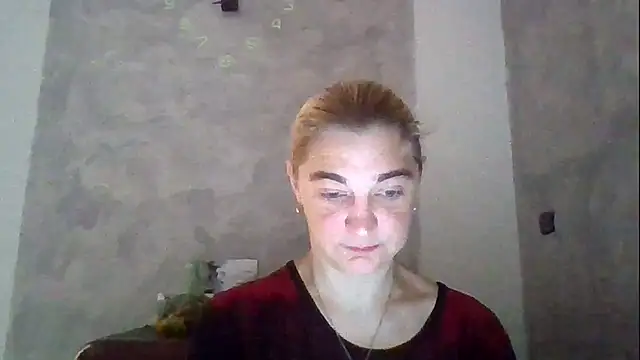 Snapshot of GoldenAngelMilf chatting on 10-15-25, 06:57 GoldenAngelMilf online show from 10-15-25, 06:57