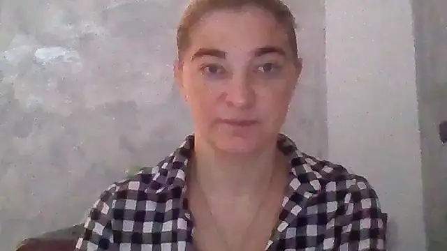 Snapshot of GoldenAngelMilf chatting on 10-22-25, 06:57 GoldenAngelMilf online show from 10-22-25, 06:57