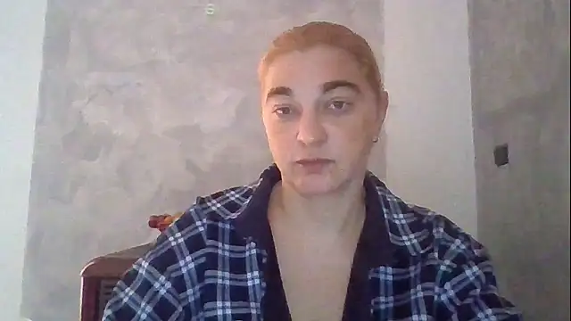 Snapshot of GoldenAngelMilf chatting on 01-10-26, 10:50 GoldenAngelMilf online show from 01-10-26, 10:50