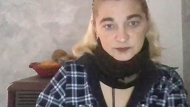 Snapshot of GoldenAngelMilf chatting on 02-02-26, 03:00 GoldenAngelMilf online show from 02-02-26, 03:00