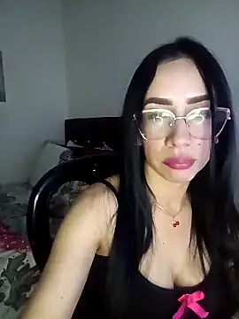 Snapshot of YaraDuartee chatting on 04-10-26, 01:11 YaraDuartee online show from 04-10-26, 01:11
