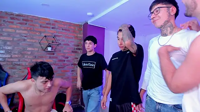 Spaceboys18 online show from 04-07-26, 08:42