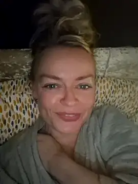 demidelightfulxx online show from 10-20-25, 09:04