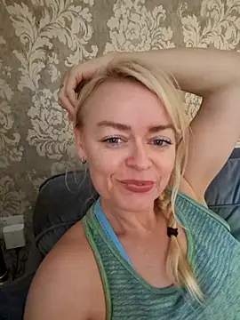 demidelightfulxx online show from 10-23-25, 12:37