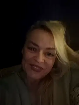 demidelightfulxx online show from 10-25-25, 08:03