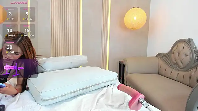 beca winn online show from 11-13-25, 07:24