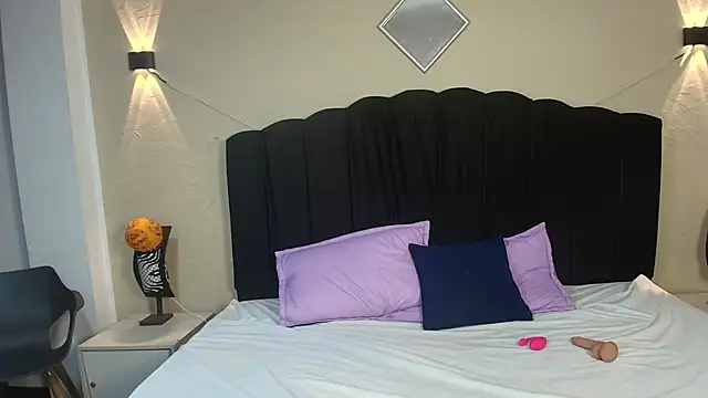 GabySweett  online show from 11-12-25, 12:05