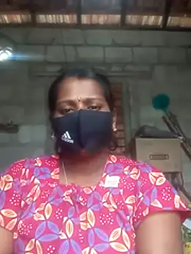 Snapshot of Tamil_Hot_Sandy chatting on 10-28-25, 07:23 Tamil Hot Sandy online show from 10-28-25, 07:23