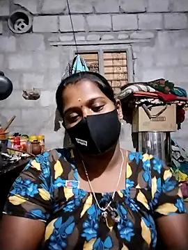 Snapshot of Tamil_Hot_Sandy chatting on 11-30-25, 05:39 Tamil Hot Sandy online show from 11-30-25, 05:39