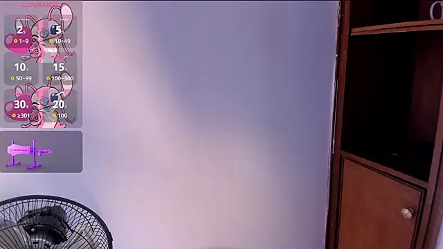 Caroline Millerr online show from 10-28-25, 07:38