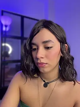 Capricho 01 online show from 04-17-26, 06:33