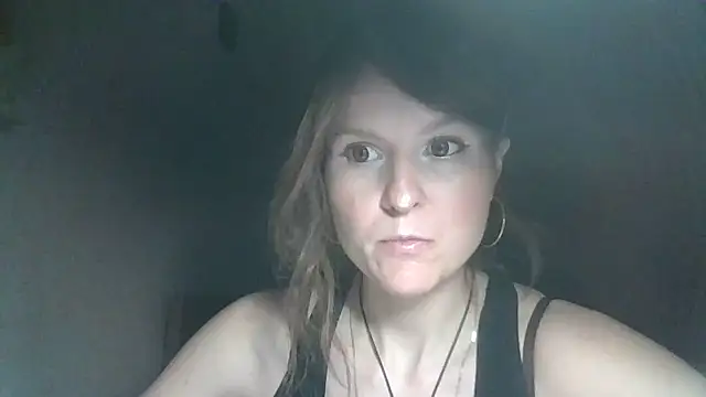 Arivonne online show from 04-22-26, 04:52