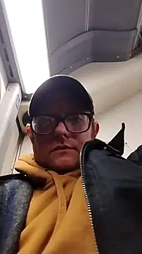 Snapshot of Hunglongny chatting on 03-23-26, 11:03 Hunglongny online show from 03-23-26, 11:03