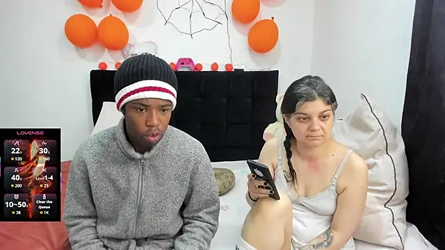 Yin yang hot online show from 10-31-25, 10:38