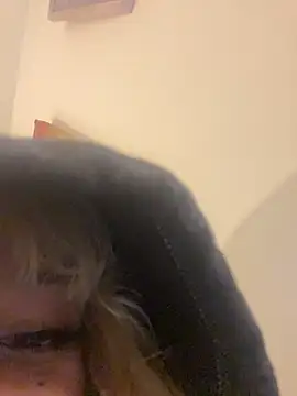 ivy aoki online show from 12-16-25, 05:01