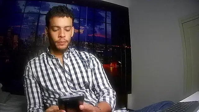 Snapshot of DominicBlazze chatting on 09-30-25, 07:08 DominicBlazze online show from 09-30-25, 07:08