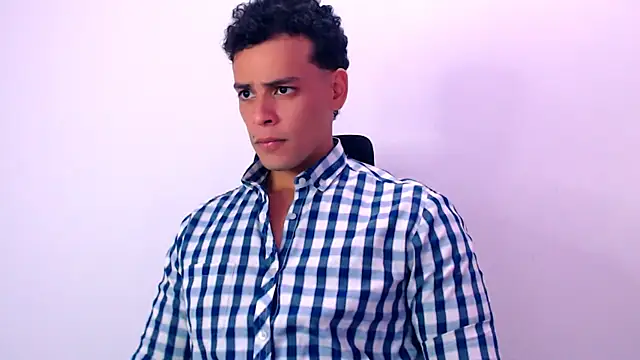 Snapshot of DominicBlazze chatting on 10-10-25, 07:13 DominicBlazze online show from 10-10-25, 07:13