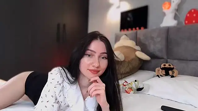 Snapshot of AnaMoonlight chatting on 10-26-25, 04:57 AnaMoonlight online show from 10-26-25, 04:57