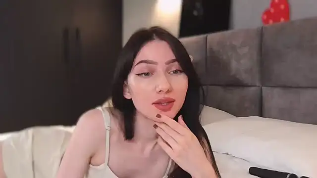 Snapshot of AnaMoonlight chatting on 11-07-25, 04:29 AnaMoonlight online show from 11-07-25, 04:29