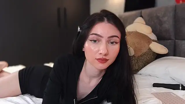 Snapshot of AnaMoonlight chatting on 11-11-25, 06:08 AnaMoonlight online show from 11-11-25, 06:08