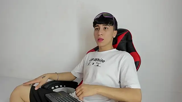 XaanderGrey online show from 10-01-25, 07:42