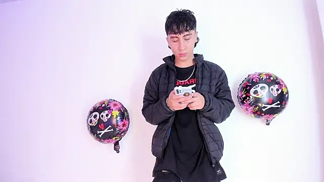 XaanderGrey online show from 10-08-25, 07:11