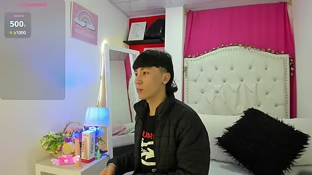 XaanderGrey online show from 11-23-25, 11:32