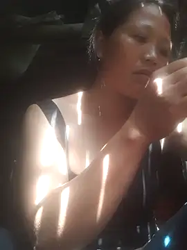 Snapshot of bree-zz chatting on 09-27-25, 02:38 bree-zz online show from 09-27-25, 02:38