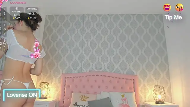 Snapshot of kendallspears_1 chatting on 11-03-25, 03:52 kendallspears 1 online show from 11-03-25, 03:52