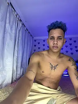 Snapshot of JackRoberth chatting on 12-13-25, 07:53 JackRoberth online show from 12-13-25, 07:53