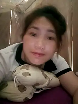 Snapshot of min-xinh chatting on 10-06-25, 05:38 min-xinh online show from 10-06-25, 05:38