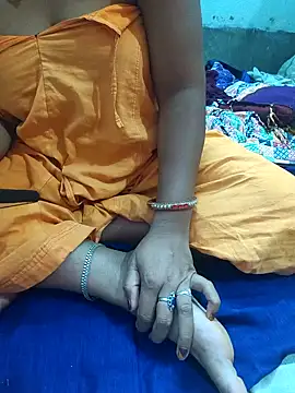 Snapshot of Desi_Lilly01 chatting on 09-28-25, 10:20 Desi Lilly01 online show from 09-28-25, 10:20