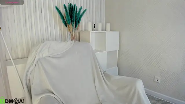 KarinaBroks online show from 10-24-25, 01:57