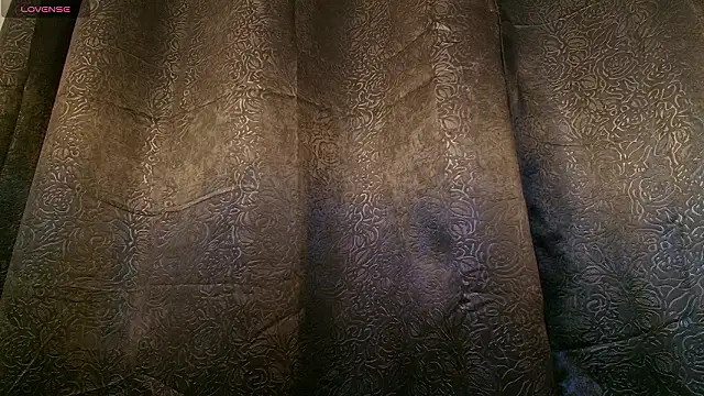 Snapshot of Valka_Ross chatting on 02-13-26, 05:14 Valka Ross online show from 02-13-26, 05:14