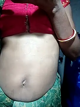 Snapshot of Lona2525 chatting on 10-13-25, 03:56 Lona2525 online show from 10-13-25, 03:56