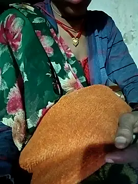 Snapshot of Lona2525 chatting on 02-01-26, 05:44 Lona2525 online show from 02-01-26, 05:44