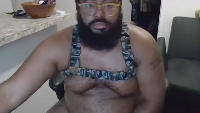 bear named j online show from 10-05-25, 01:53