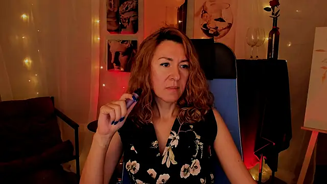 DonnaSmitth online show from 11-28-25, 03:25